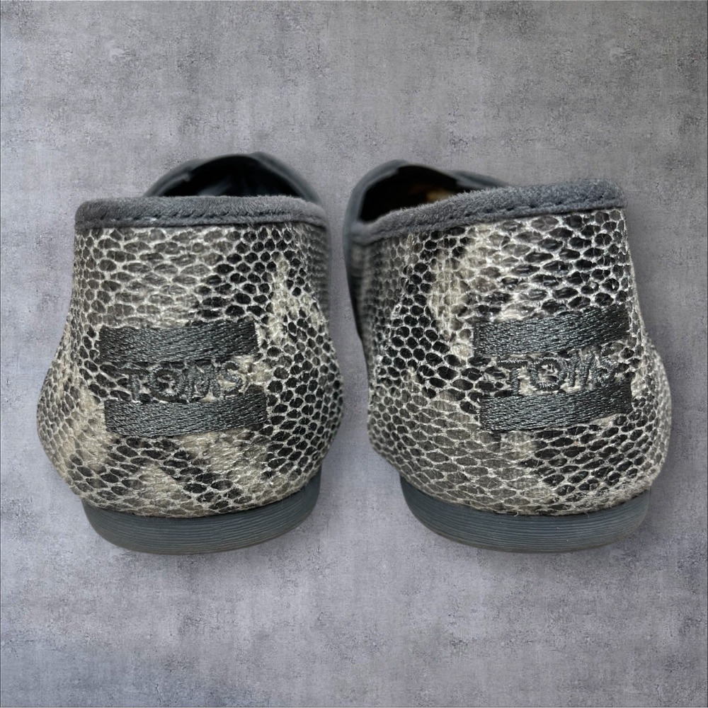 TOMS Alpargata Gray Snakeskin Print Espadrille Loafer Shoes Womens 7 Flats - Picture 7 of 9